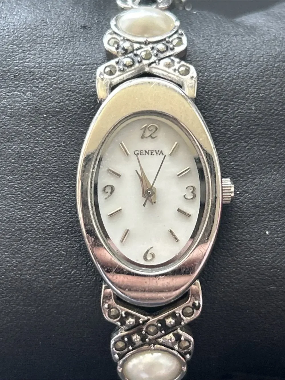 Geneva Silver Tone Women’s Stretch Band Quartz Watch